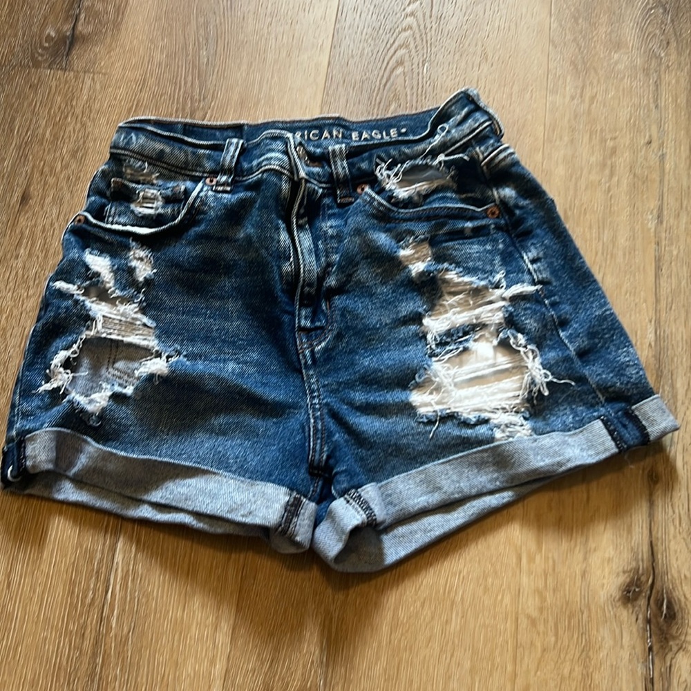 American Eagle Outfitters Blue Distressed Jean Shorts Size 0